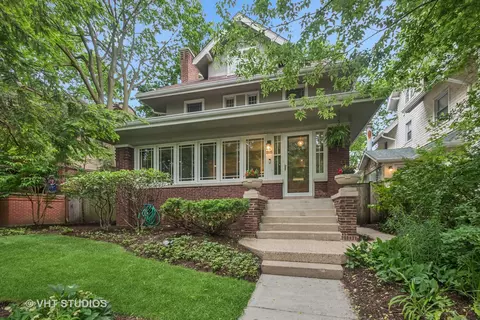 868 Sheridan Rd, Evanston, IL 60202