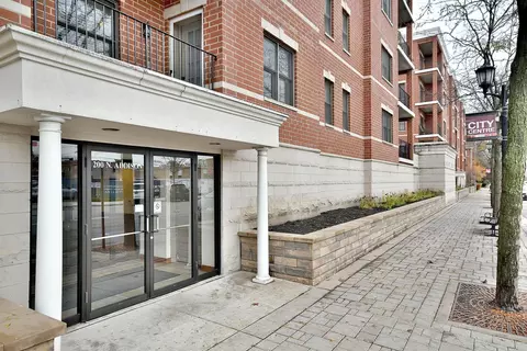 200 N Addison Ave #505, Elmhurst, IL 60126