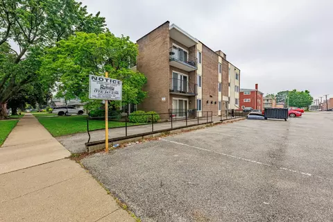 9516 S Kildare Ave #2N, Oak Lawn, IL 60453