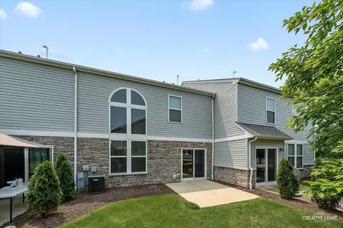 Exterior - 114 Devoe Dr, Oswego, IL 60543 photo 2 of 2