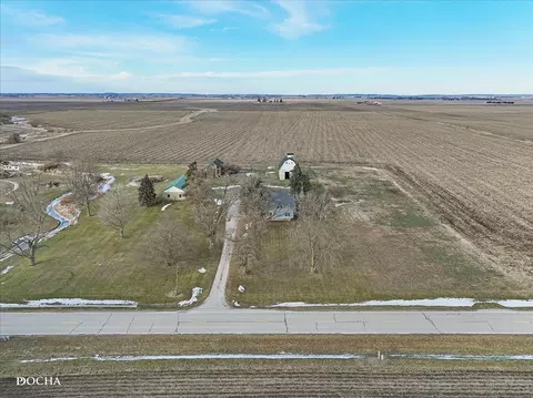 8725 Plattville Rd, Newark, IL 60541