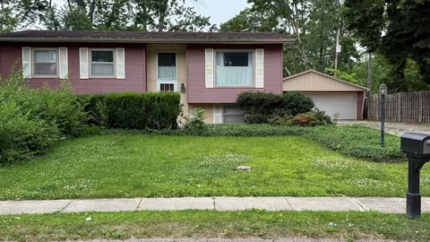 1803 Crescent Dr, Champaign, IL 61821
