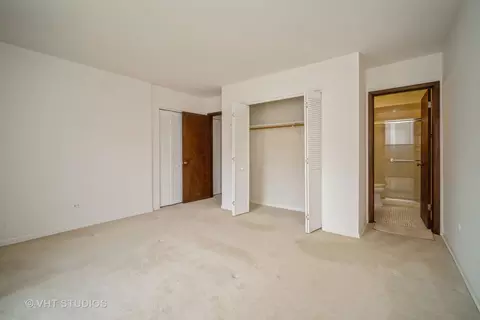 Bedroom - 1430 Lehigh Ave #B2, Glenview, IL 60026 photo 2 of 5