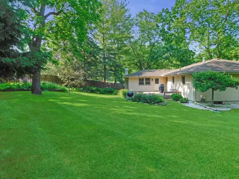 10282 Ray Dr, Roscoe, IL 61073 photo 46