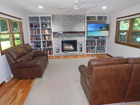 10282 Ray Dr, Roscoe, IL 61073 photo 15