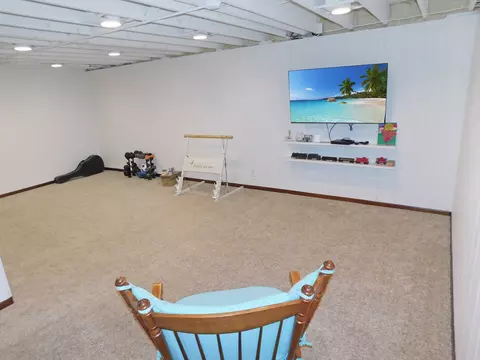 10282 Ray Dr, Roscoe, IL 61073 photo 36
