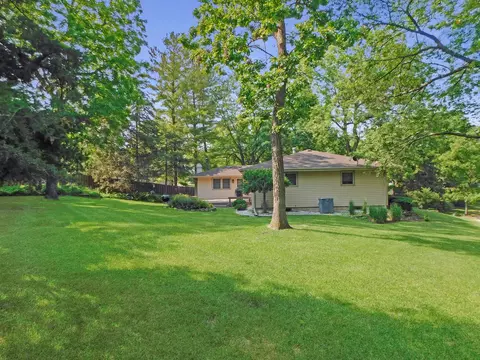 10282 Ray Dr, Roscoe, IL 61073 photo 43