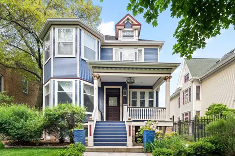 4748 N Beacon St, Chicago, IL 60640