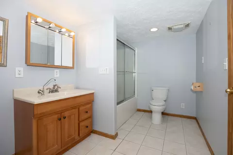 2002 Arrowhead Dr, Bloomington, IL 61704 photo 33