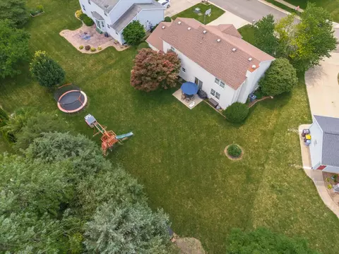 1608 Surrey St, Normal, IL 61761 photo 3