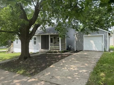 73 4th St, Lasalle, IL 61301