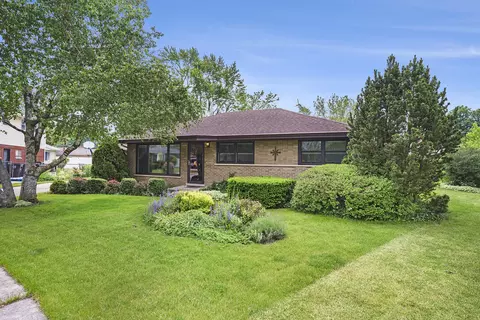 16524 Shirley Ct, South Holland, IL 60473