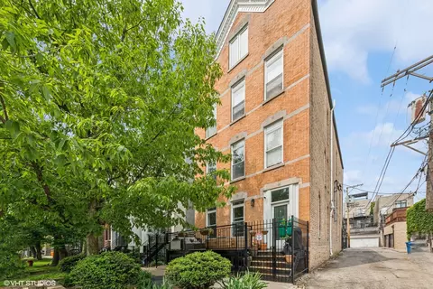 2228 N Hamilton Ave #2R, Chicago, IL 60647
