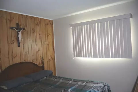 Bedroom - 15153 Harding Ave, Midlothian, IL 60445 photo 3 of 3