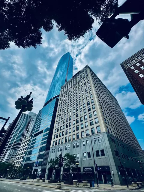 910 S Michigan Ave #1712, Chicago, IL 60605