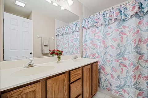 145 Barnes Rd, Elgin, IL 60124 photo 13