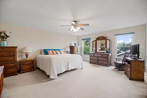 145 Barnes Rd, Elgin, IL 60124 photo 18