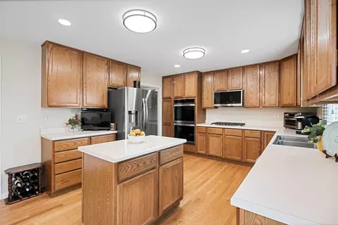 145 Barnes Rd, Elgin, IL 60124 photo 30