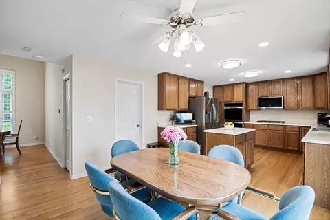 145 Barnes Rd, Elgin, IL 60124 photo 34