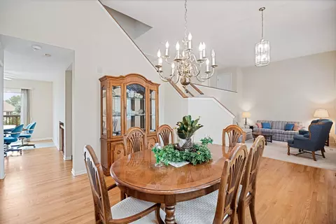 145 Barnes Rd, Elgin, IL 60124 photo 7