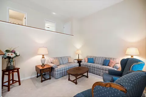 145 Barnes Rd, Elgin, IL 60124 photo 9