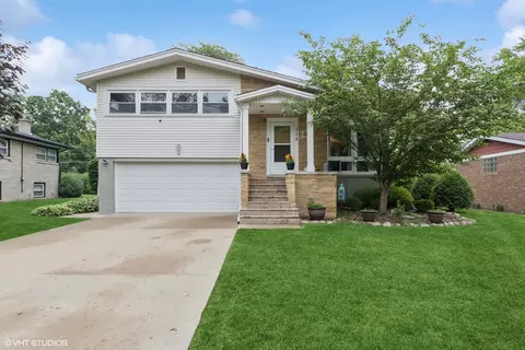 115 S We Go Trl, Mount Prospect, IL 60056