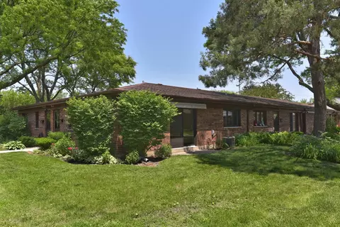 830 N Chicago Ave, Arlington Heights, IL 60005