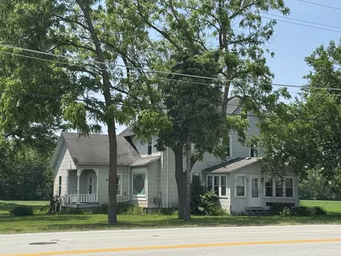 322 N Harlem Ave, Peotone, IL 60468