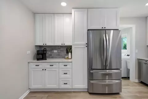 420 Harbor Ter, Bartlett, IL 60103 photo 8