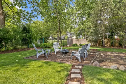 420 Harbor Ter, Bartlett, IL 60103 photo 22