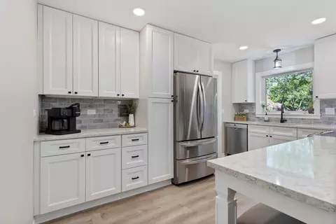 420 Harbor Ter, Bartlett, IL 60103 photo 6