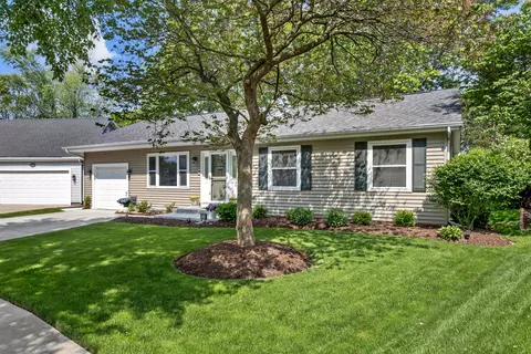 420 Harbor Ter, Bartlett, IL 60103