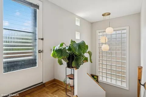 Entry Way - 9333 S Oakley Ave, Chicago, IL 60643 photo 4 of 4