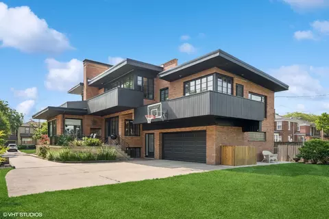 Exterior - 9333 S Oakley Ave, Chicago, IL 60643 photo 3 of 6