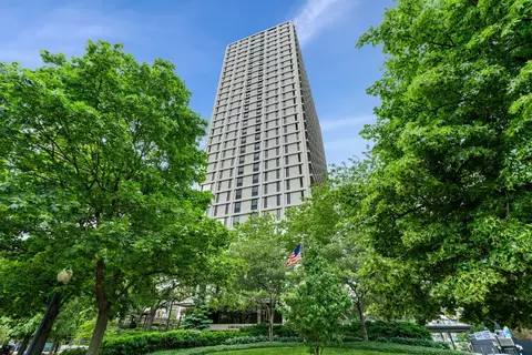 1960 N Lincoln Park W #2402, Chicago, IL 60614