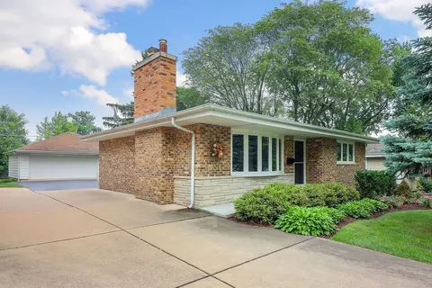 Exterior - 223 S Hickory Ave, Bartlett, IL 60103 photo 2 of 6