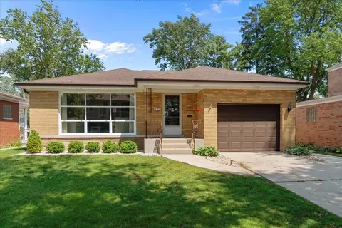 109 N Home Ave, Park Ridge, IL 60068