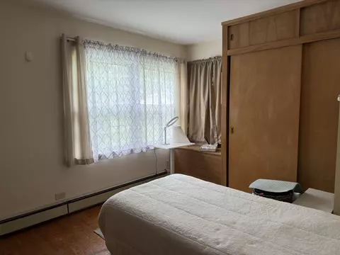Bedroom - 616 E Prairie Ave, Des Plaines, IL 60016 photo 1 of 1