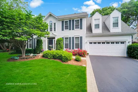 400 Adare Dr, Cary, IL 60013 photo 2