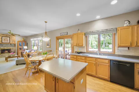 400 Adare Dr, Cary, IL 60013 photo 13