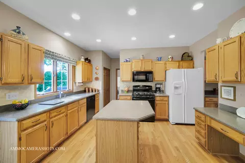 400 Adare Dr, Cary, IL 60013 photo 12