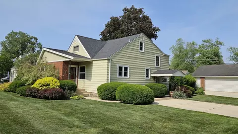 14357 Kenton Ave, Midlothian, IL 60445 photo 2