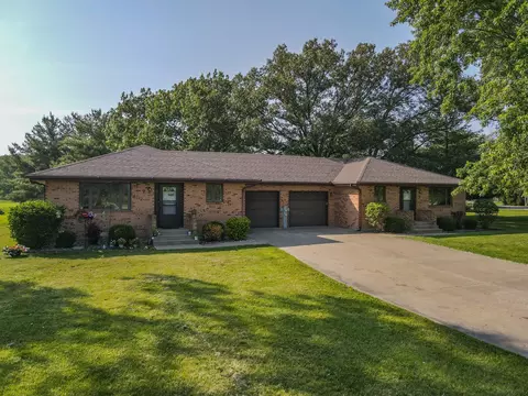 400-02 S Washington St, Braidwood, IL 60408