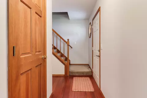 6 Edgewood Ct, Bloomington, IL 61701 photo 3