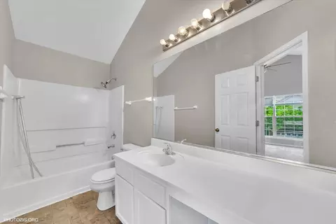 1401 Millbrook Dr #0, Algonquin, IL 60102 photo 11