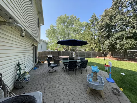 Exterior - 156 Thackeray Dr, Bolingbrook, IL 60440 photo 5 of 10
