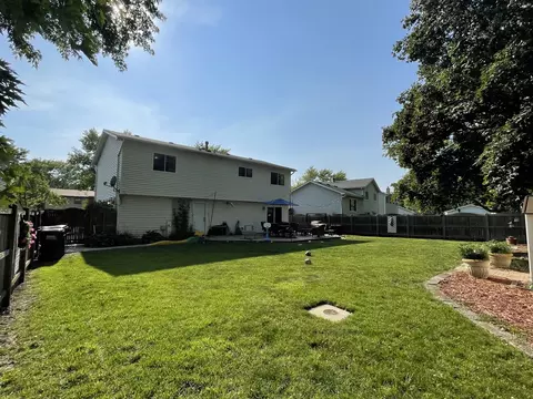 Exterior - 156 Thackeray Dr, Bolingbrook, IL 60440 photo 7 of 10