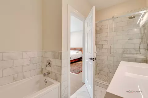 Bath - 42 Legacy Ln, Wheeling, IL 60090 photo 3 of 4