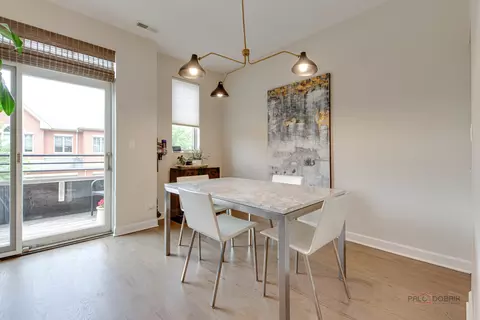 Dining - 42 Legacy Ln, Wheeling, IL 60090 photo 3 of 3