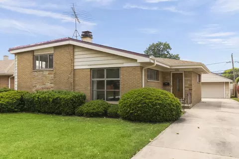 2242 Boeger Ave, Westchester, IL 60154